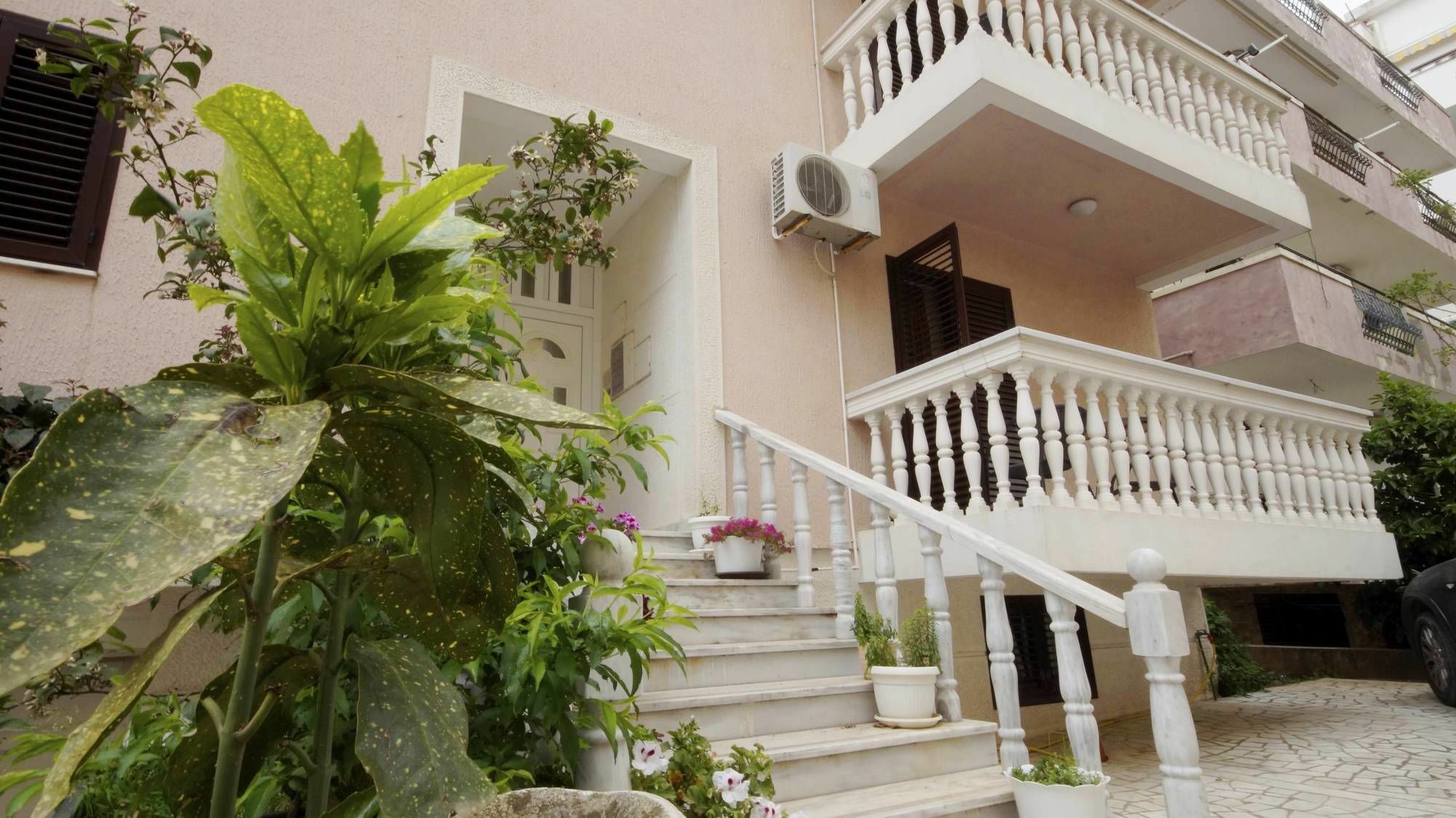 Apartment Glomazic Μπούντβα Εξωτερικό φωτογραφία
